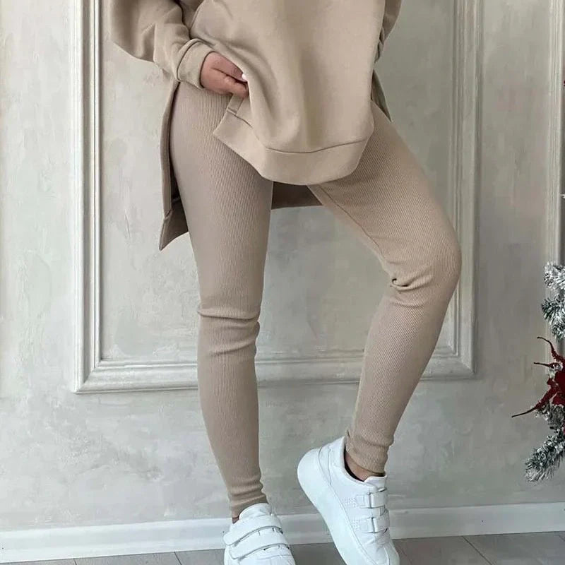 Set da Donna a 2 Pezzi - Felpa con Cappuccio e Spacchi & Pantaloni